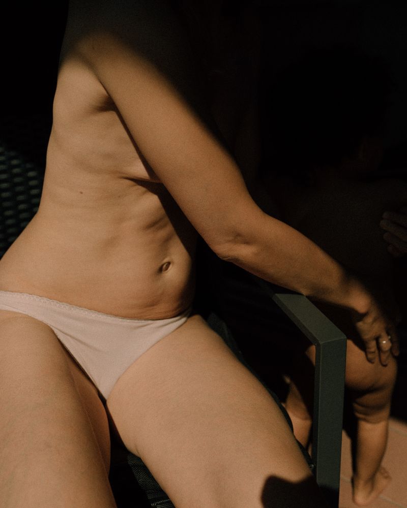 © Olivia de Villaine - Image from the Maternal Gaze photography project