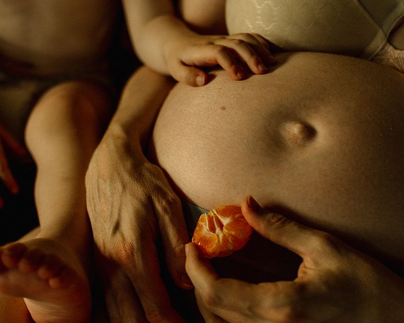 © Olivia de Villaine - Image from the Maternal Gaze photography project