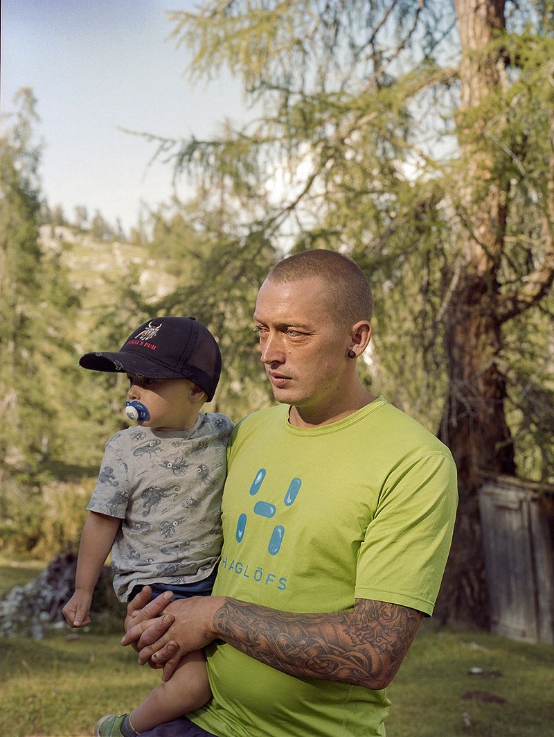 © Claudia Mann - Lejio Rubatscher, a lumberjack, and his son.
