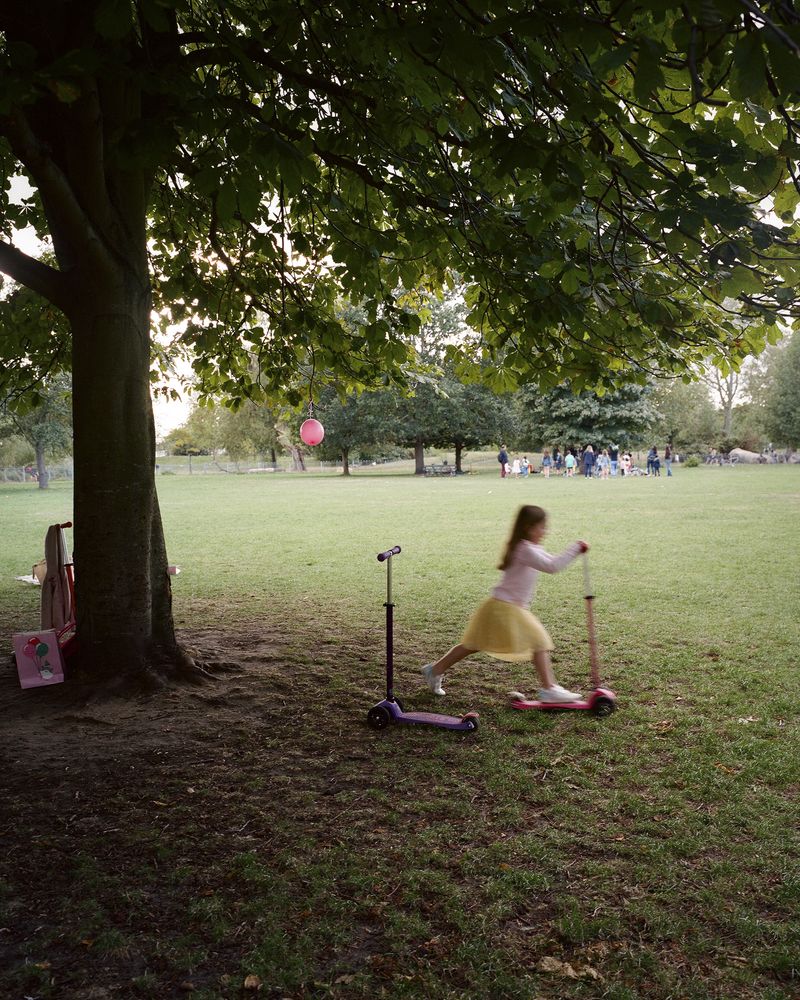 © alice zoo - Image from the But it shimmers, it does not stop photography project