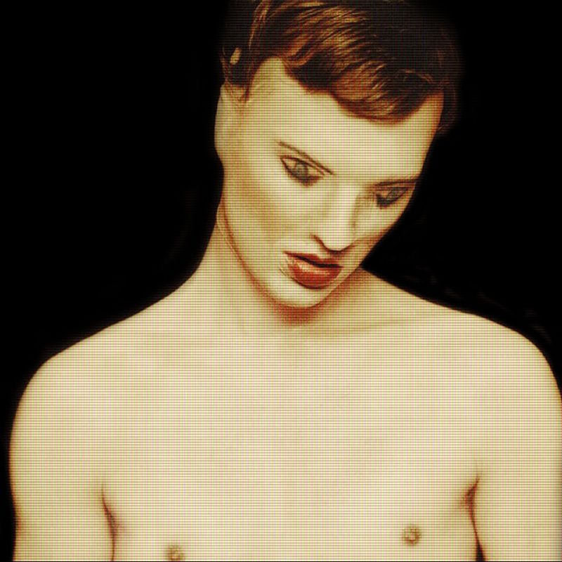 © Kate Davis - Image from the Logging on to love photography project