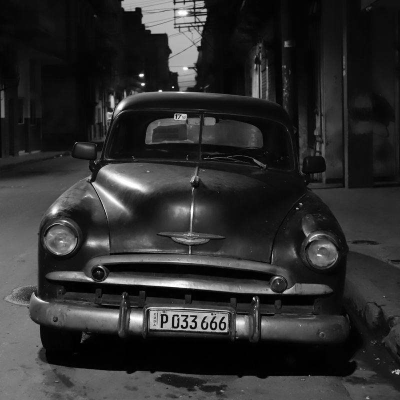 © Nicole Vittoria de Jager - Solid Yet Fragile (Havana, Cuba)