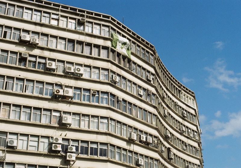 © Leila Joutet - Image from the 屋：ROOFS photography project