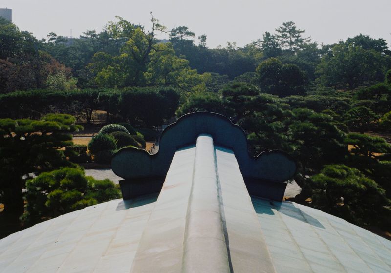 © Leila Joutet - Image from the 屋：ROOFS photography project