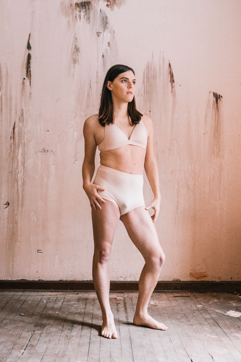 © Victoria Holguin - Image from the Ellas, being women photography project