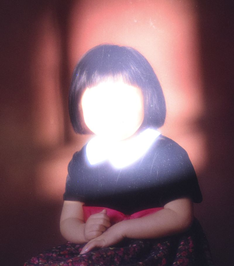 © Jasmine Huang - 我. Archival Inkjet Print. 8" x 10." 2025.