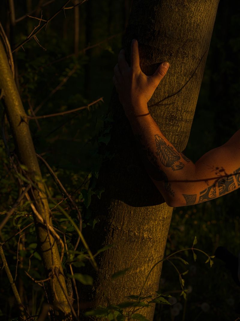 © Tomaso Clavarino - Image from the Ballad of Woods and Wounds photography project