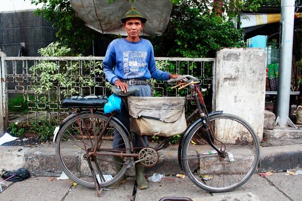 © idealita ismanto - Image from the Bicycle Ojek photography project