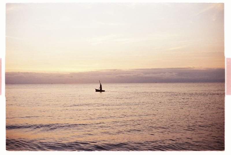 © Kelsy Macuacua - Image from the TRAÇOS DA MARÉ AZUL photography project