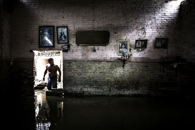 © Liz Tasa - Image from the Beneath the Río Piura photography project