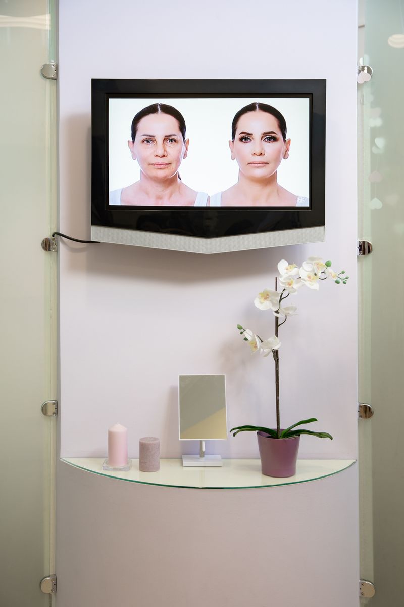 © Roxana Savin - Image from the I'll be late tonight photography project