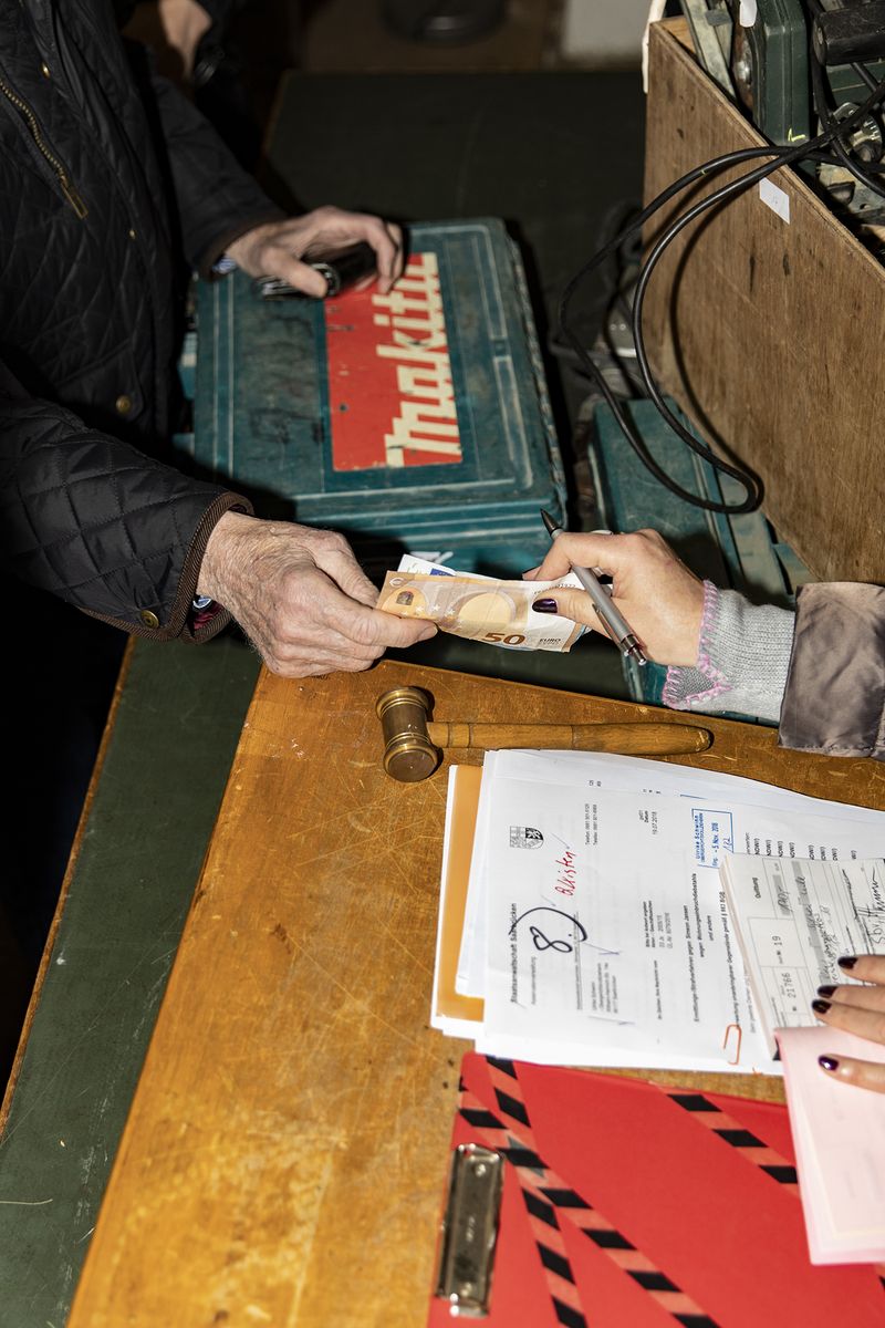 © Lukas Ratius - Auction of confiscated goods by the Saarbrücken public prosecutor