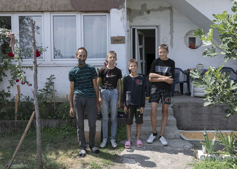© Lukas Ratius - Image from the In the Realm of the Red Pigeons photography project