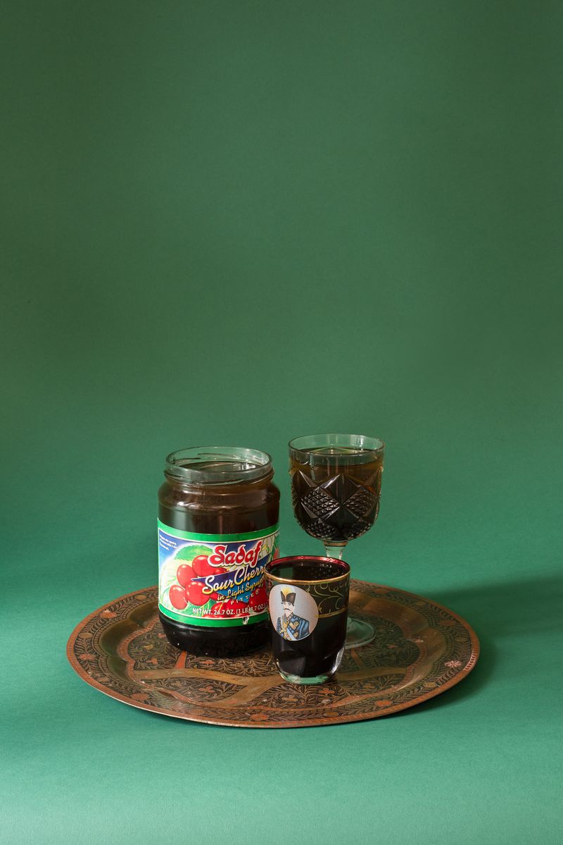 © Stephan Jahanshahi - Three Cups of Petroleum