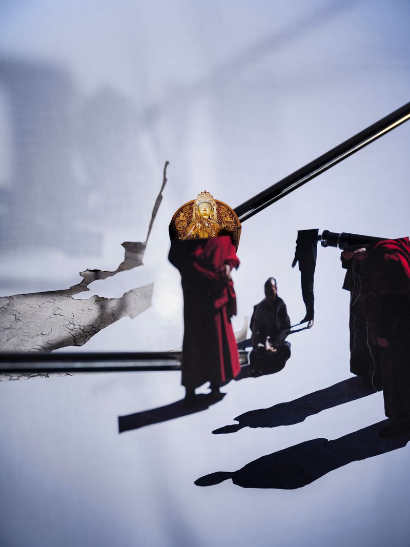 © Pang Hai - Want to become a Buddha right now.