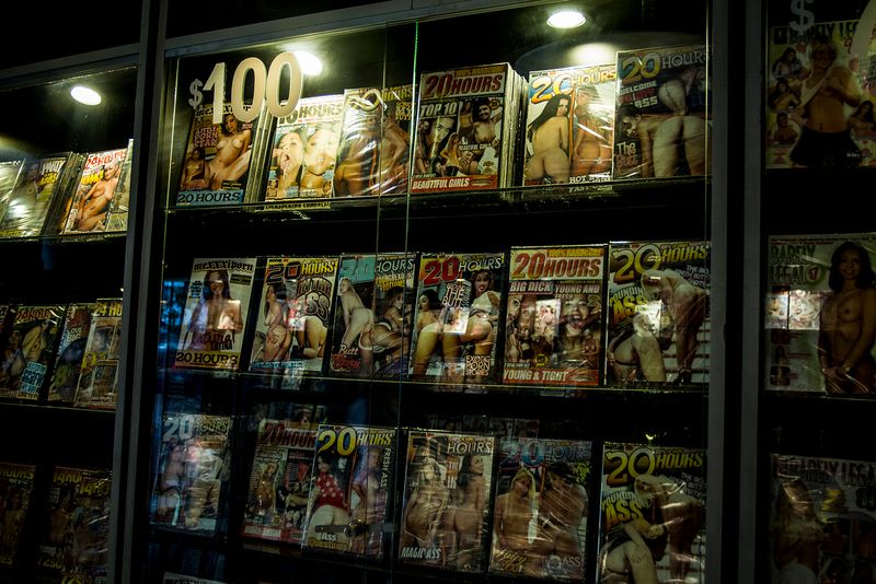 © Cecilia Antón - Sex Shop. Buenos Aires.