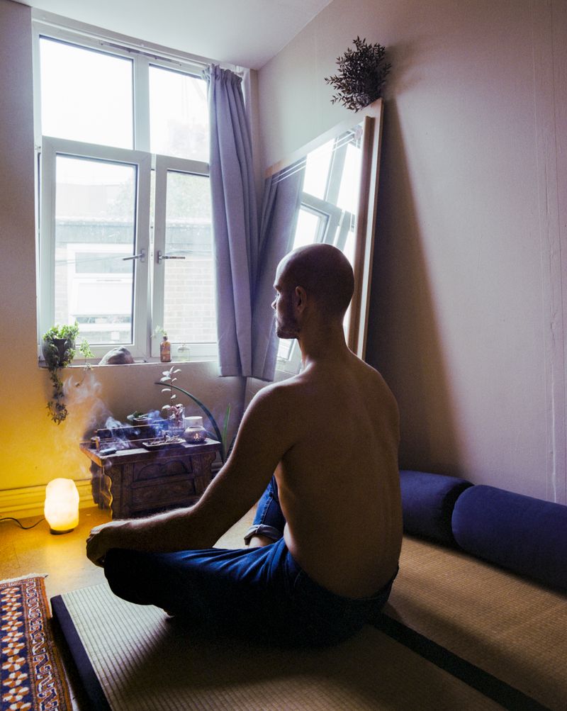 © Alexander Robertson - Image from the The Peanut Project photography project