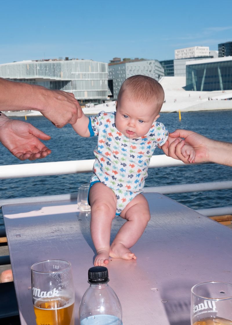 © Linda Forsell - Fanta in front of the Oslo Opera house.