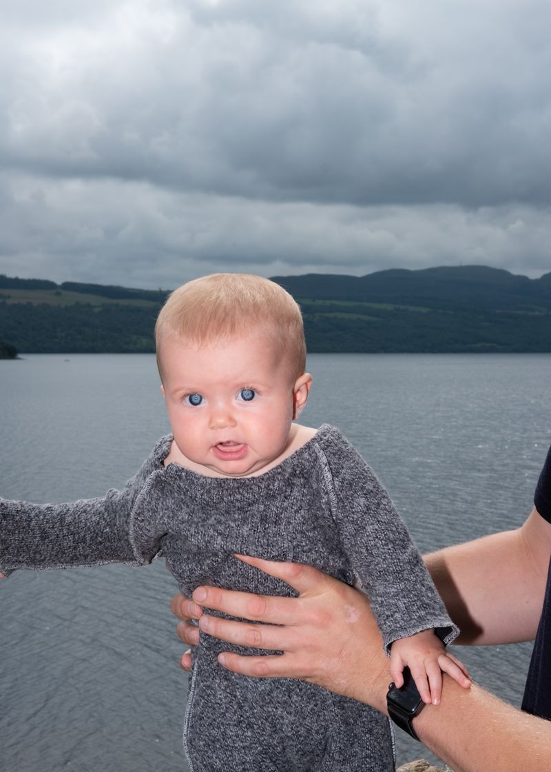 © Linda Forsell - Fanta, (unfortunately) IN FRONT OF Nessie, the Loch Ness monster.