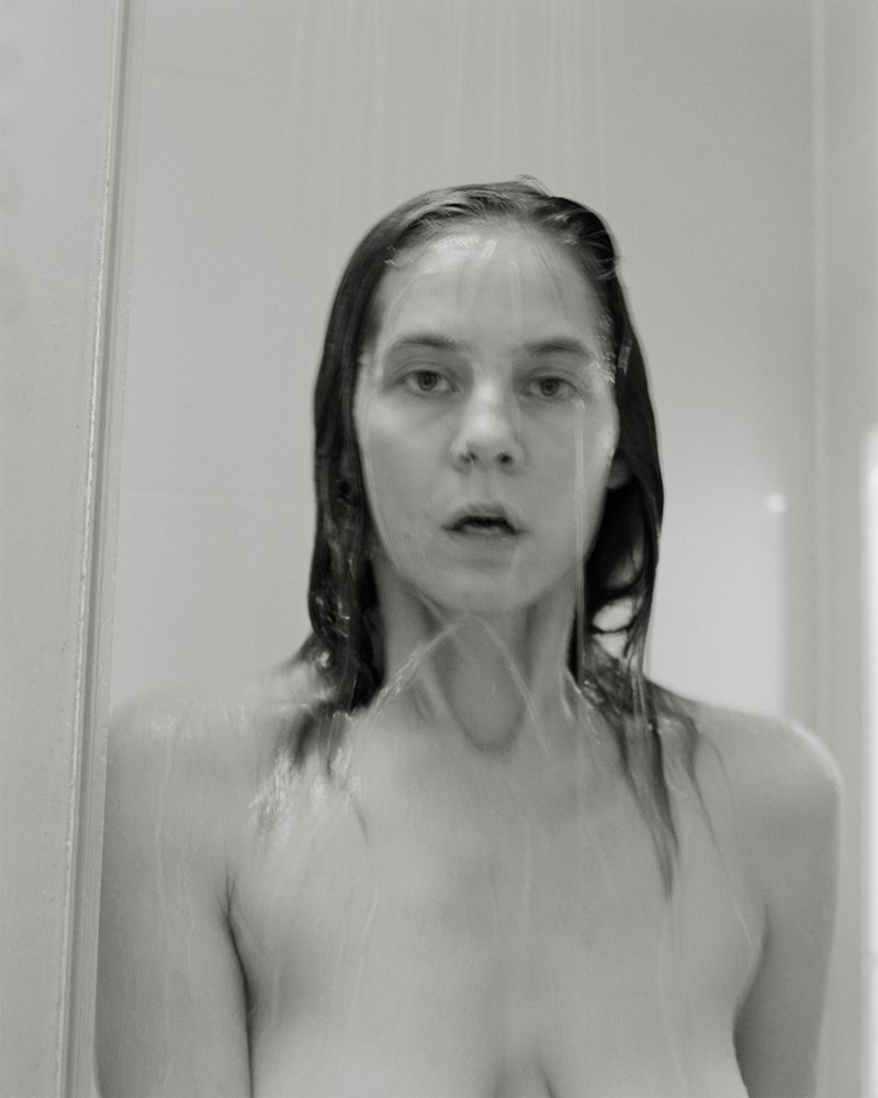 © Tereza Červeňová - Cold Shower