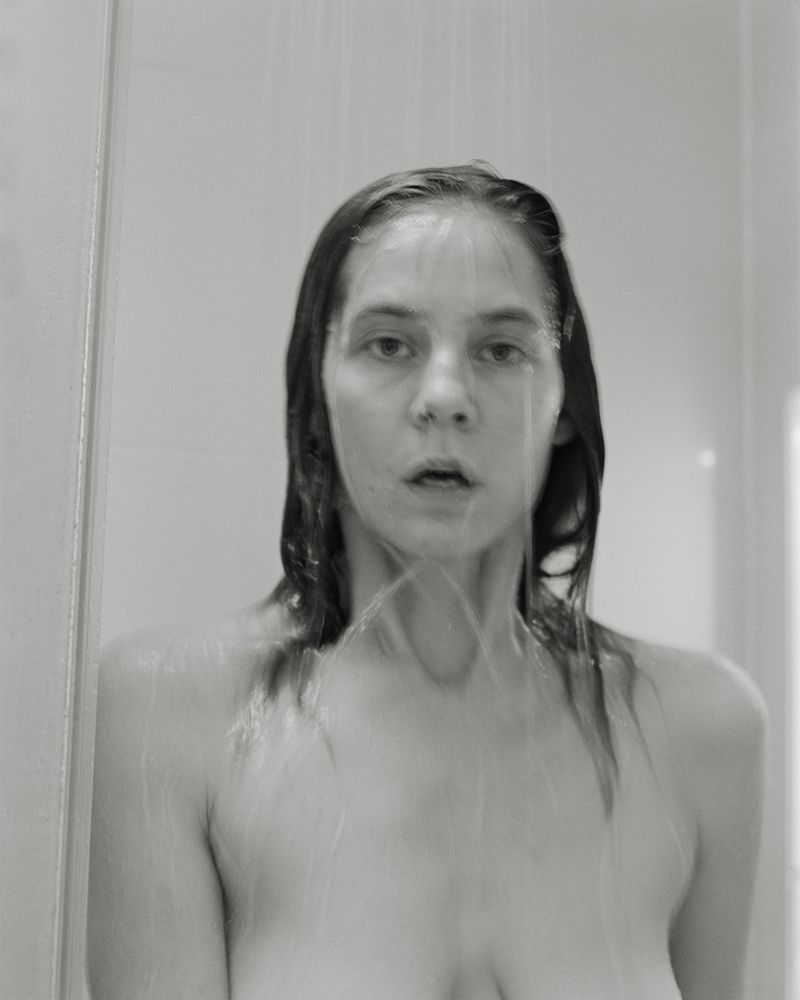 © Tereza Červeňová - Cold Shower