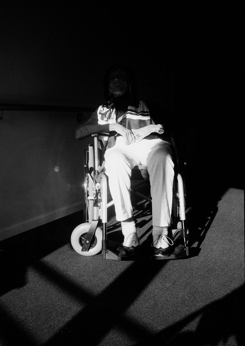 © Louisa Boeszoermeny - Image from the Coral Tangerine photography project