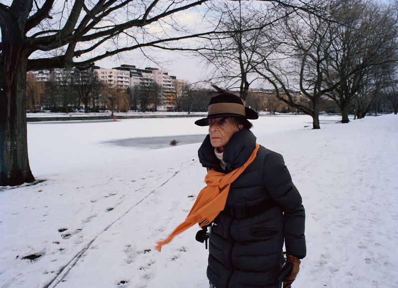 © Louisa Boeszoermeny - Image from the Coral Tangerine photography project