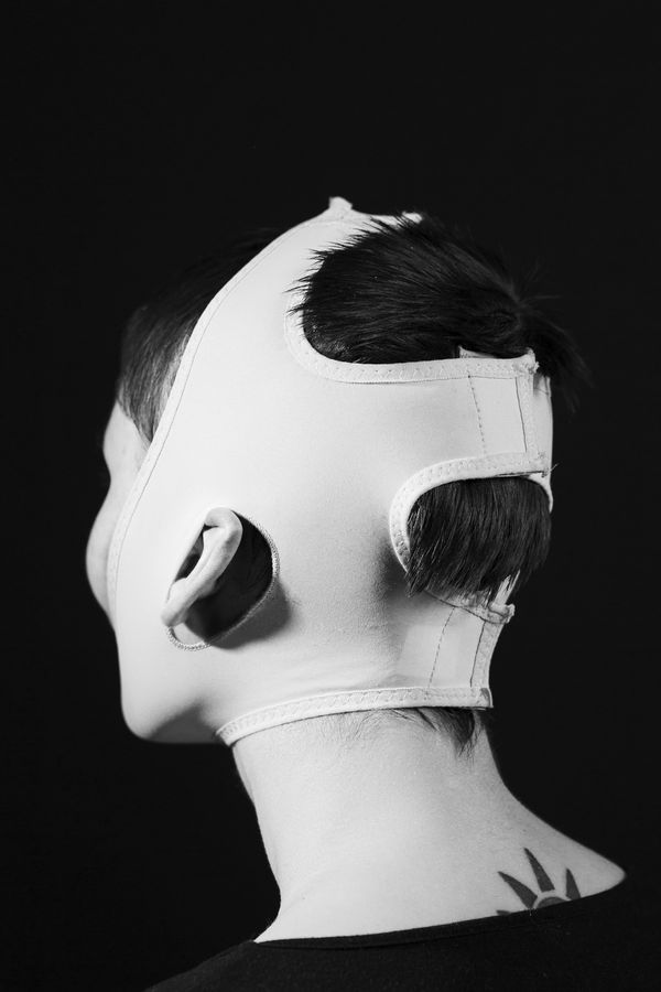 © Louisa Boeszoermeny - Restraint