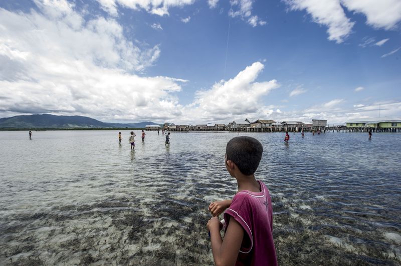 © James Morgan - Image from the Last of the Sea Nomads photography project