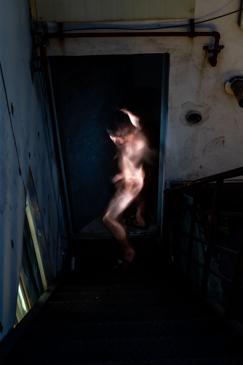 © Baek Seung Joon - Image from the AUGMENTED SELF photography project