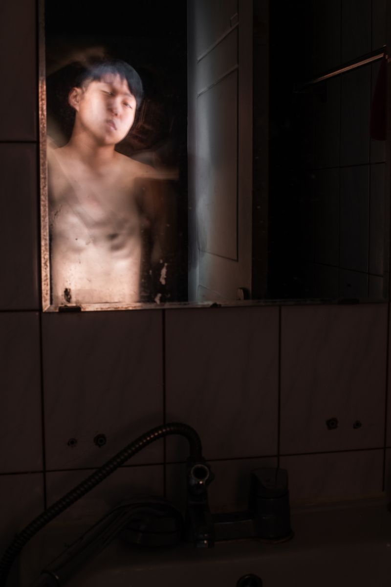 © Baek Seung Joon - Image from the AUGMENTED SELF photography project