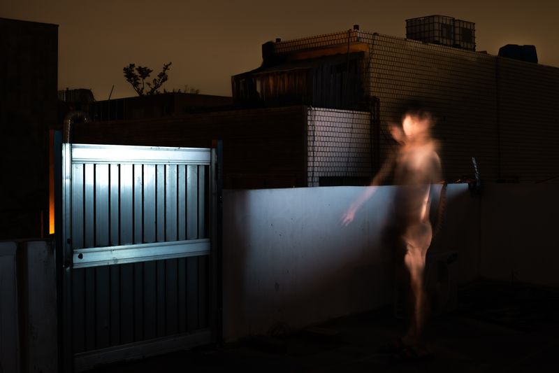 © Baek Seung Joon - Image from the AUGMENTED SELF photography project