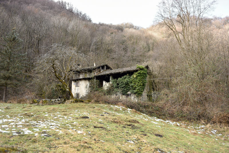 © Michele Rubino - Image from the Case di Pietra photography project