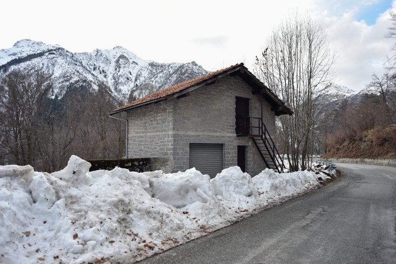 © Michele Rubino - Image from the Case di Pietra photography project