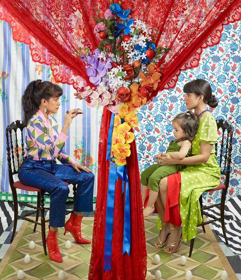 © Wawi Navarroza - "Portals / Double Portrait (Self-Portraits)" Wawi Navarroza, 2022 117 x 101 cm