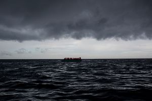 Long Strait -Present Continuous-