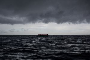 Long Strait -Present Continuous-