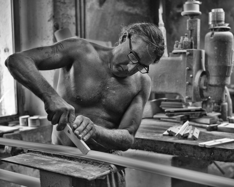 © Kip Harris - Claudio Bolis, Woodworker, Erbanno