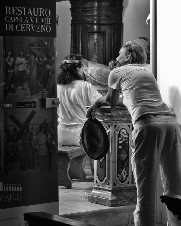 © Kip Harris - Art Restorers, Cerveno