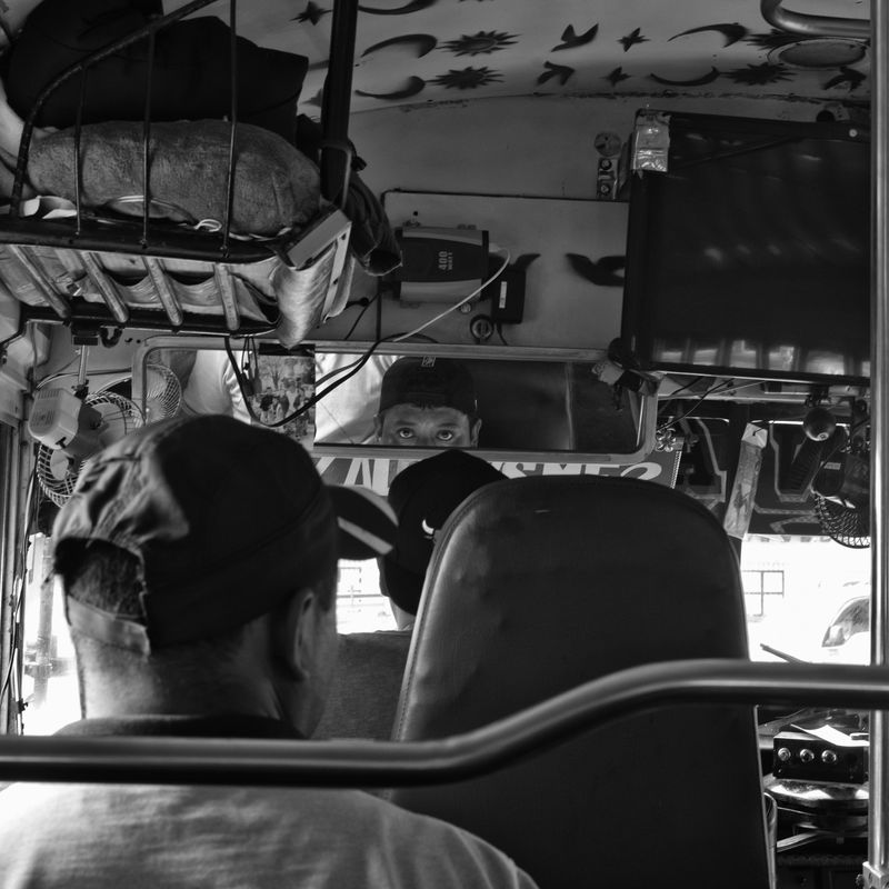 © Kip Harris - Chicken Bus Driver, Pastores