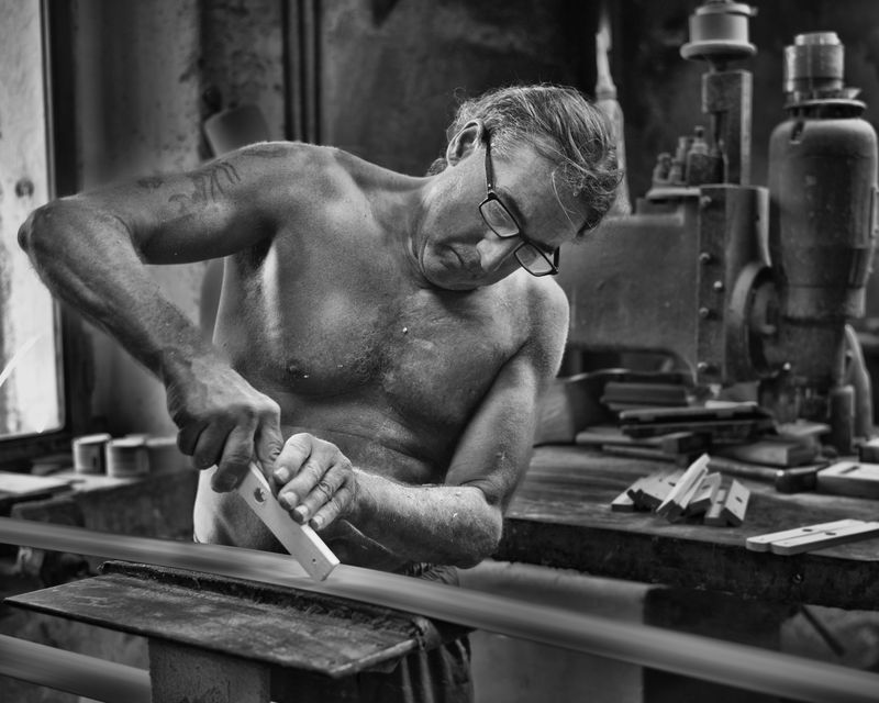 © Kip Harris - Claudio Bolis, Woodworker, Erbanno