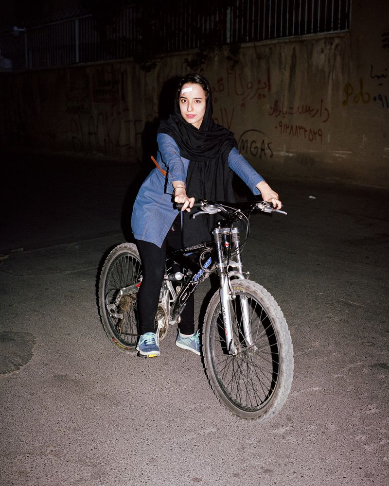 © Sarah Pannell - Image from the Tabriz to Shiraz photography project