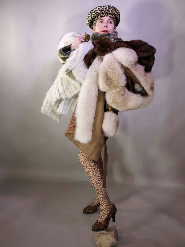 © Yvonne Steiger - Image from the Phtostory Women Wood and Fur photography project