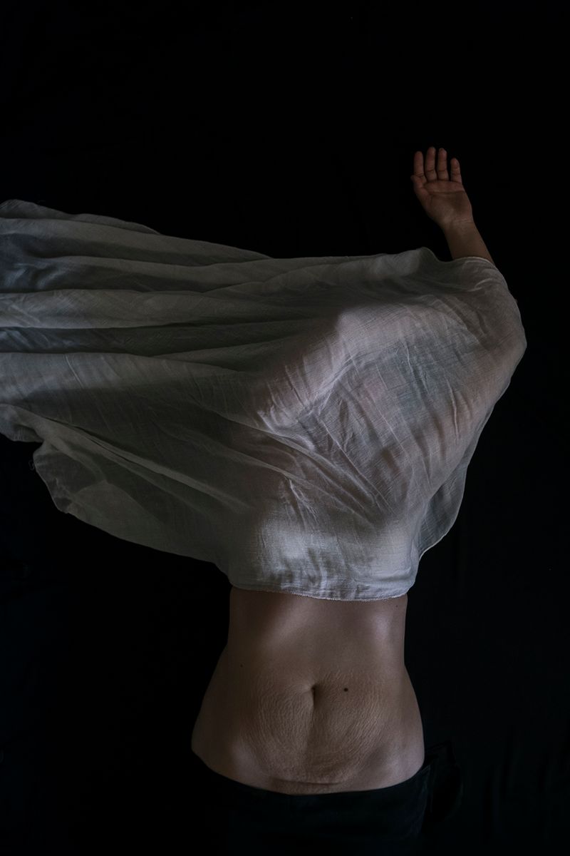 © sima choubdarzadeh - My friend says my stomach is my best part of my body.