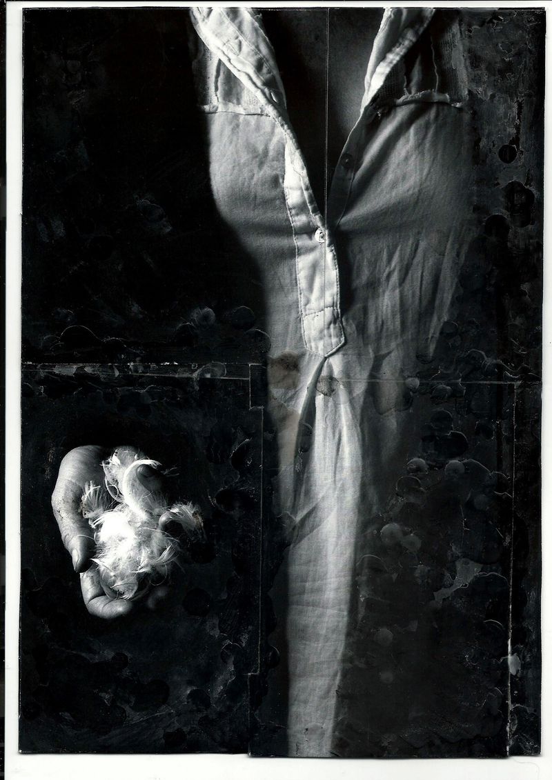 © Noa Sheizaf - Image from the Sometimes I want to be a Mermaid photography project