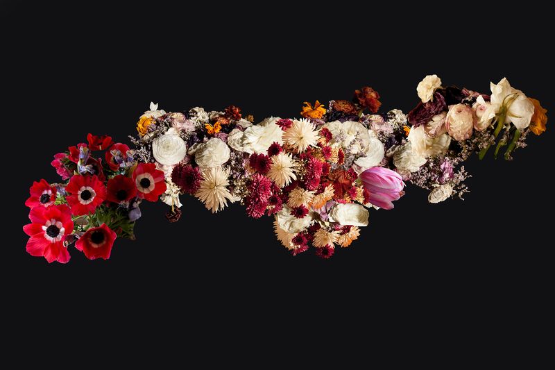 © Noa Sheizaf - Image from the Sometimes I want to be a Mermaid photography project