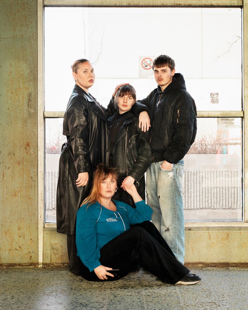 © Mari Mäntynen - Emma, Siiri & Arthur (Stranger)
