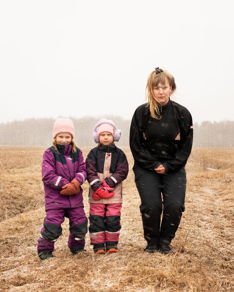 © Mari Mäntynen - Valeria & Vienna (Stranger)