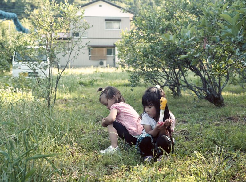 © Dorothee Nowak - Image from the Le temps des cerises photography project