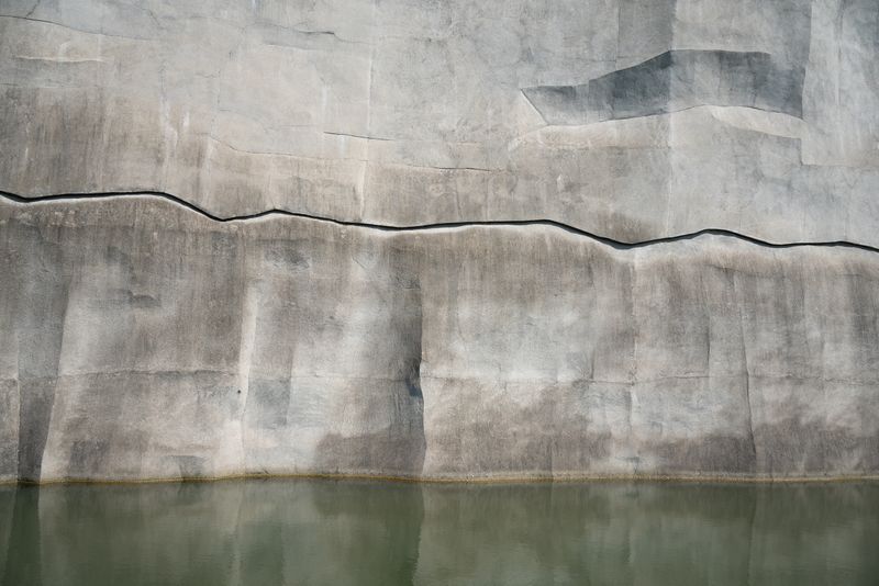 © Gareth Ioan Davies - Image from the FAKE BIRD CLOWN photography project